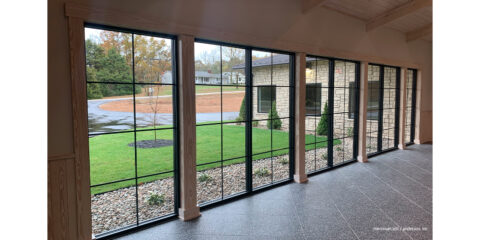 16-102 Foyer